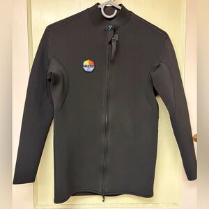 VISSLA wetsuit top men’s small
